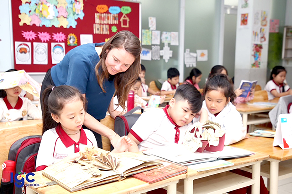 Học tiếng anh tại trung tâm